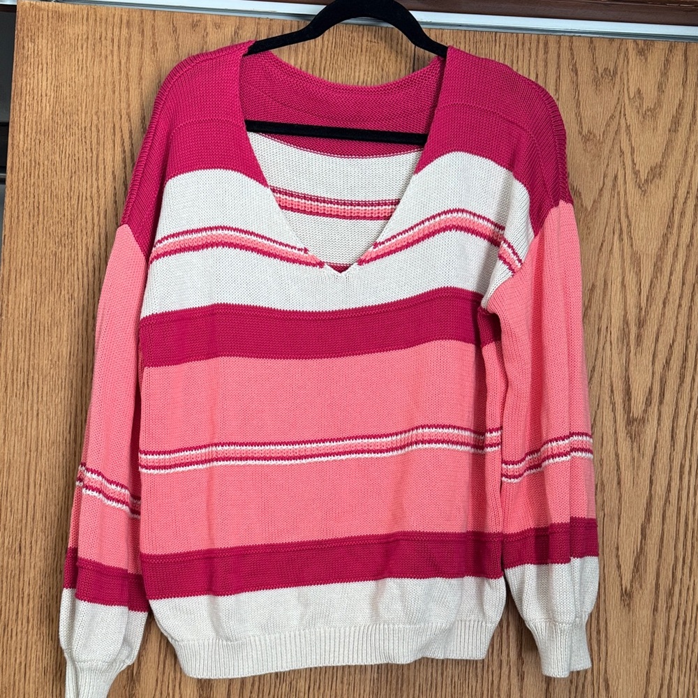 Striped V-Neck Pullover Sweater in Pink and Cream